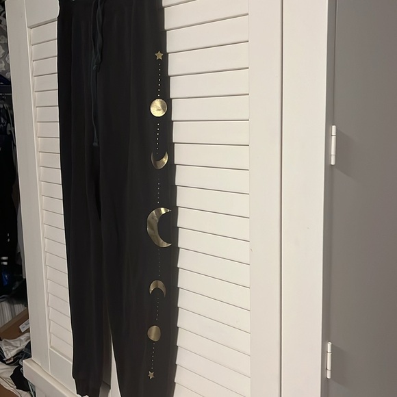 SPIRITUAL GANGSTER Black Joggers W/ Gold Moons & Stars Size M - Picture 2 of 2